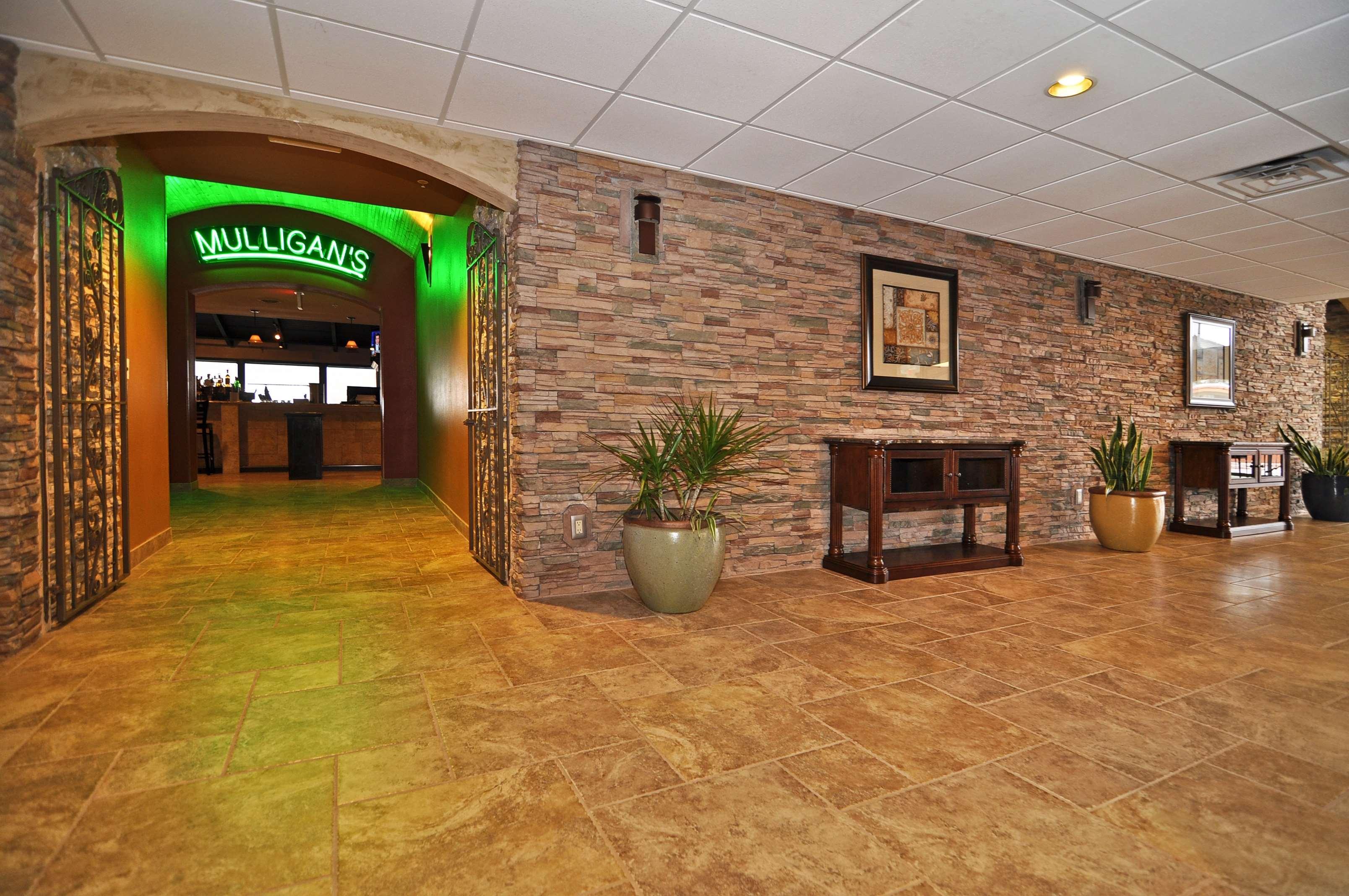 Best Western Plus Raton Hotel Exterior photo